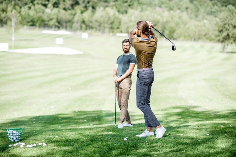 Simple Swing Tips for New Golfers